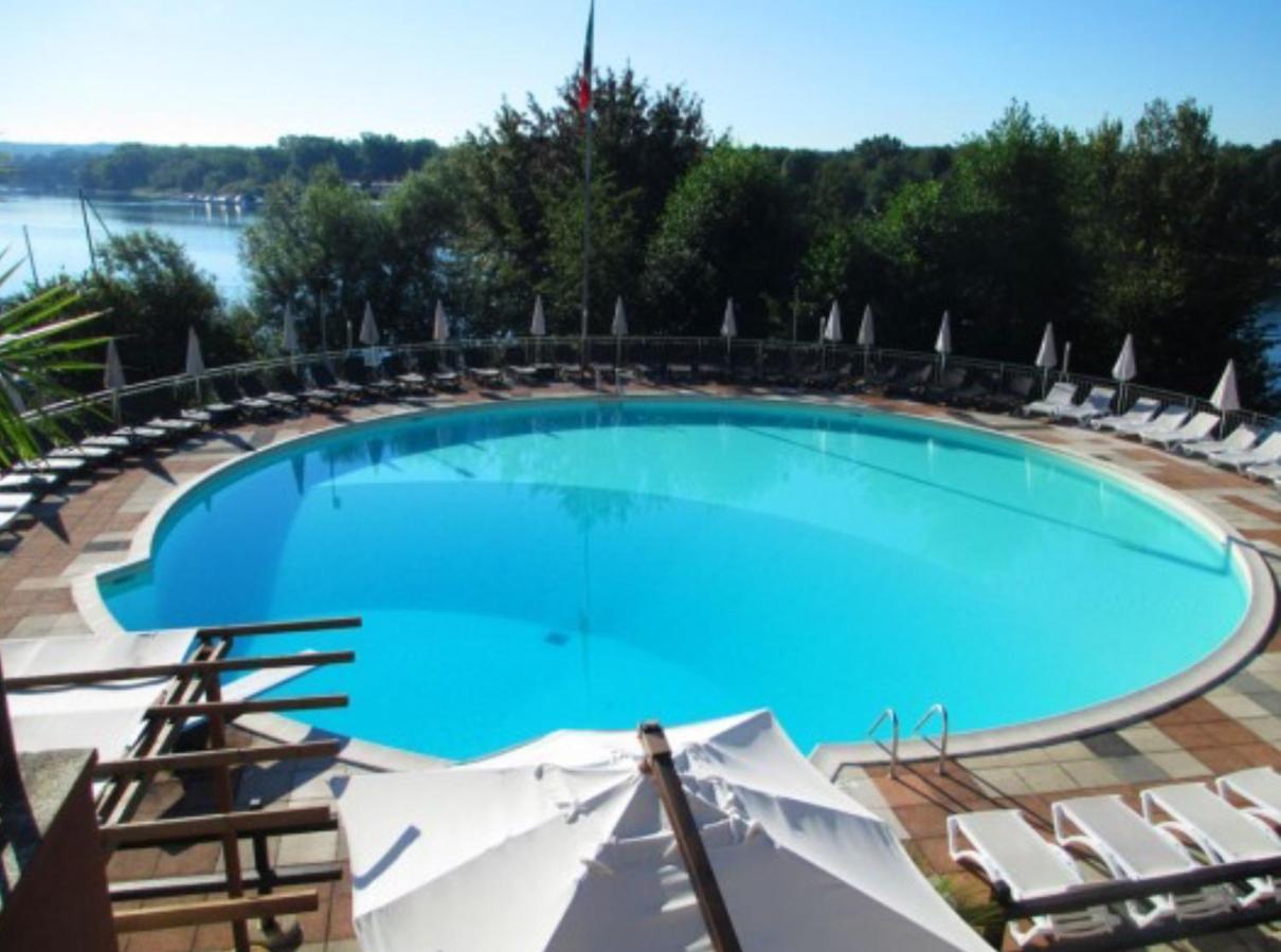 La Dolce Vita House Boat Ξενοδοχείο Lisanza Εξωτερικό φωτογραφία