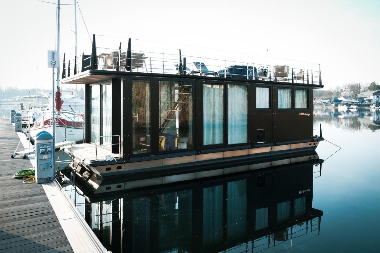 La Dolce Vita House Boat Ξενοδοχείο Lisanza Εξωτερικό φωτογραφία