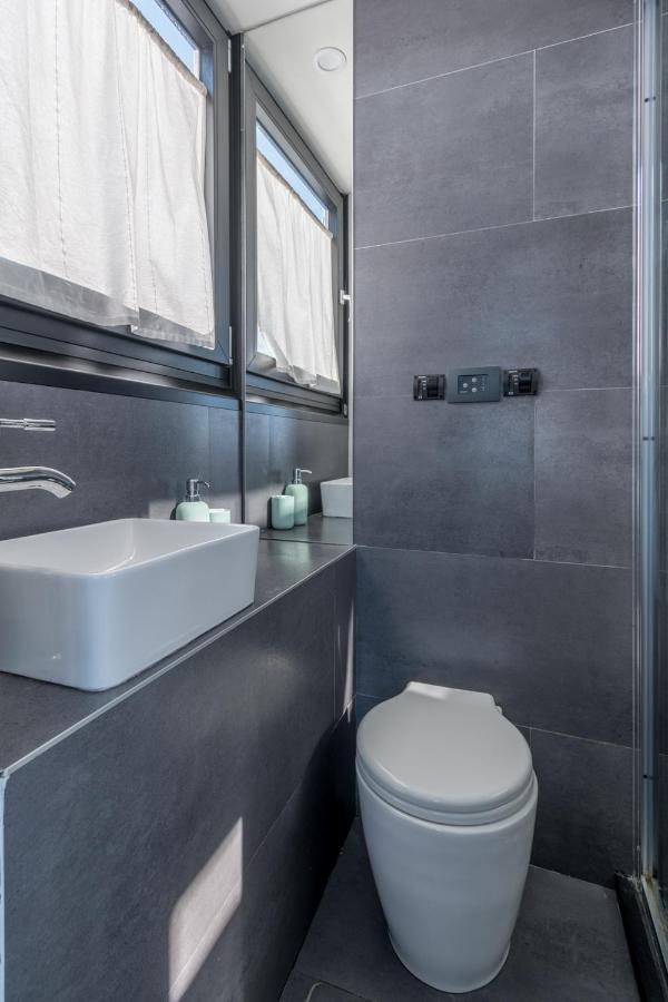 La Dolce Vita House Boat Ξενοδοχείο Lisanza Εξωτερικό φωτογραφία