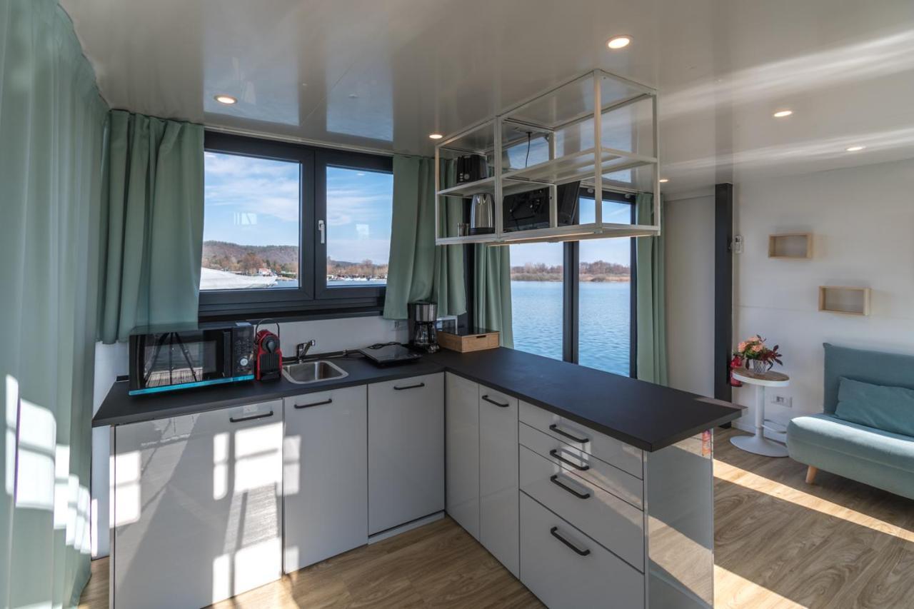 La Dolce Vita House Boat Ξενοδοχείο Lisanza Εξωτερικό φωτογραφία