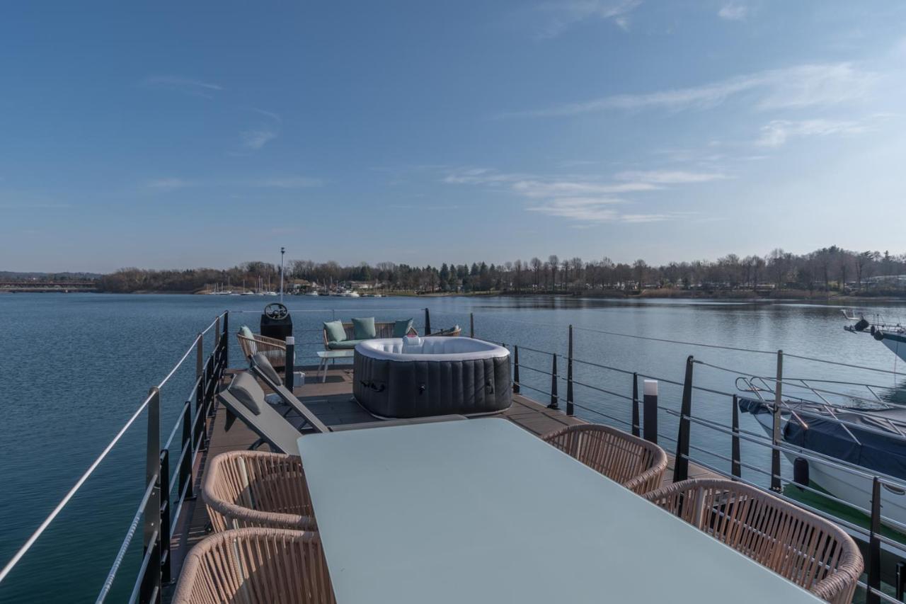 La Dolce Vita House Boat Ξενοδοχείο Lisanza Εξωτερικό φωτογραφία