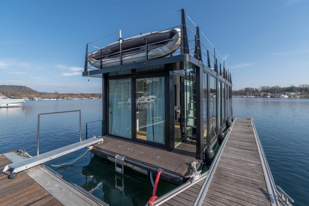 La Dolce Vita House Boat Ξενοδοχείο Lisanza Εξωτερικό φωτογραφία