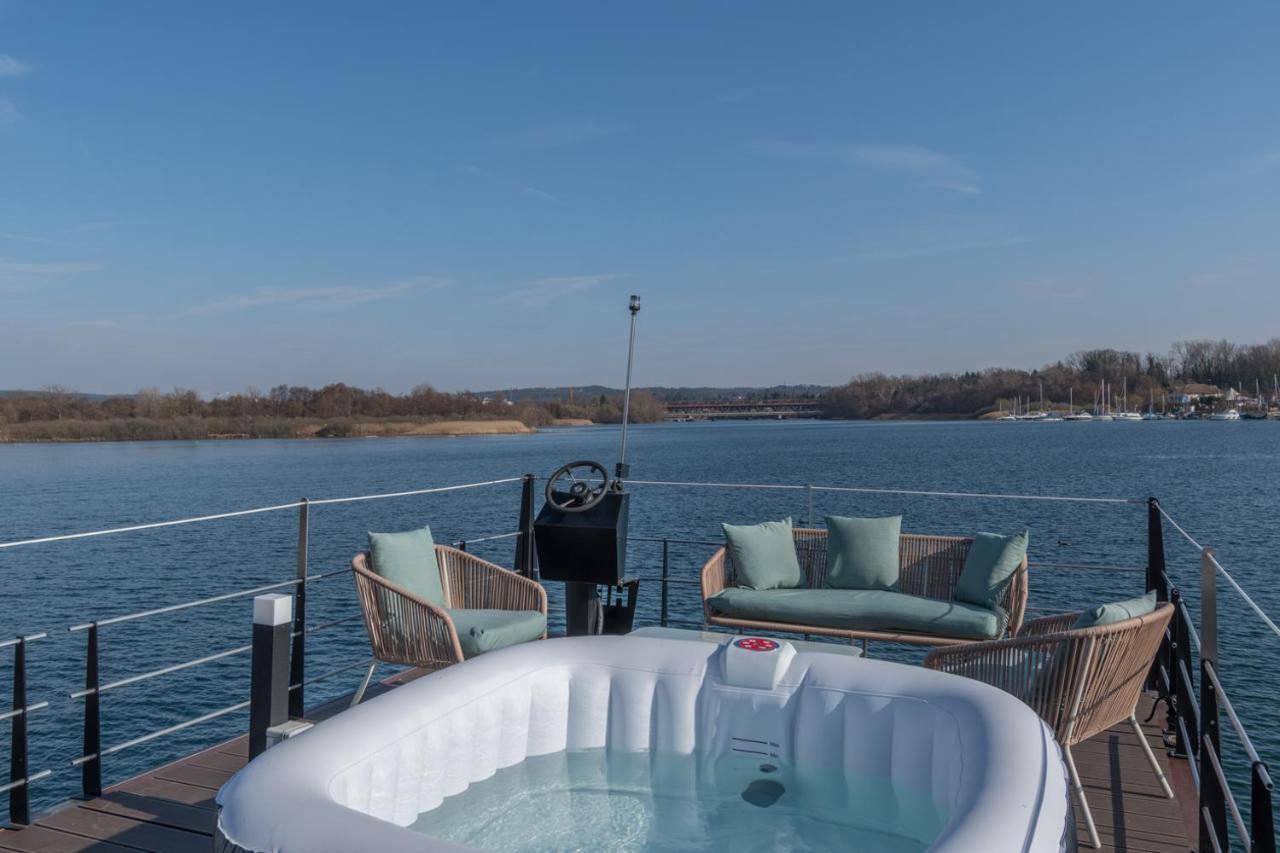 La Dolce Vita House Boat Ξενοδοχείο Lisanza Εξωτερικό φωτογραφία