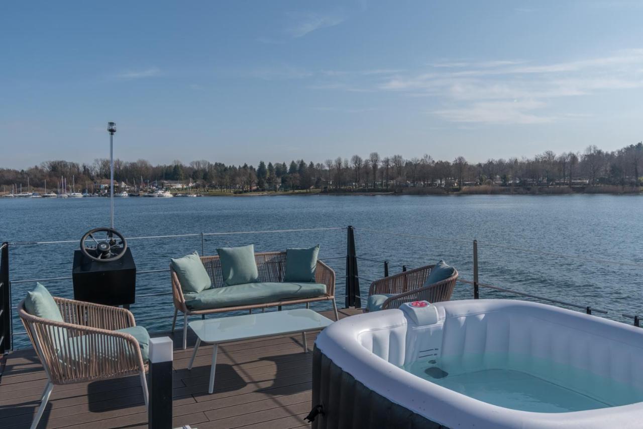 La Dolce Vita House Boat Ξενοδοχείο Lisanza Εξωτερικό φωτογραφία